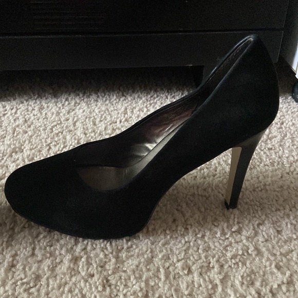 Banana Republic heels - Picture 6 of 12